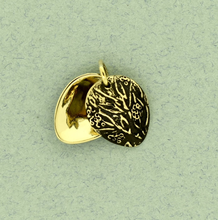 Distressed Bronze Clam Shell Component